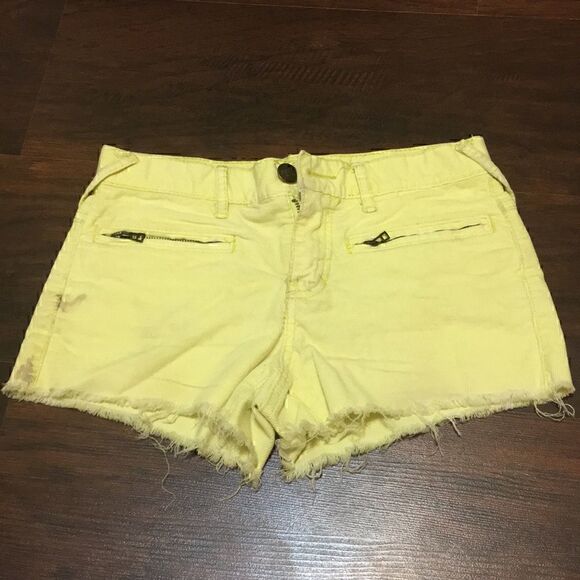 FREE PEOPLE corduroy cut off short shorts size 24 EUC - Picture 1 of 6